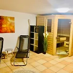 DEUTSCHE OSTSEEVILLA - große Villa mit Sauna, Spielplatz, PKW-Stellplätze, großer Garten