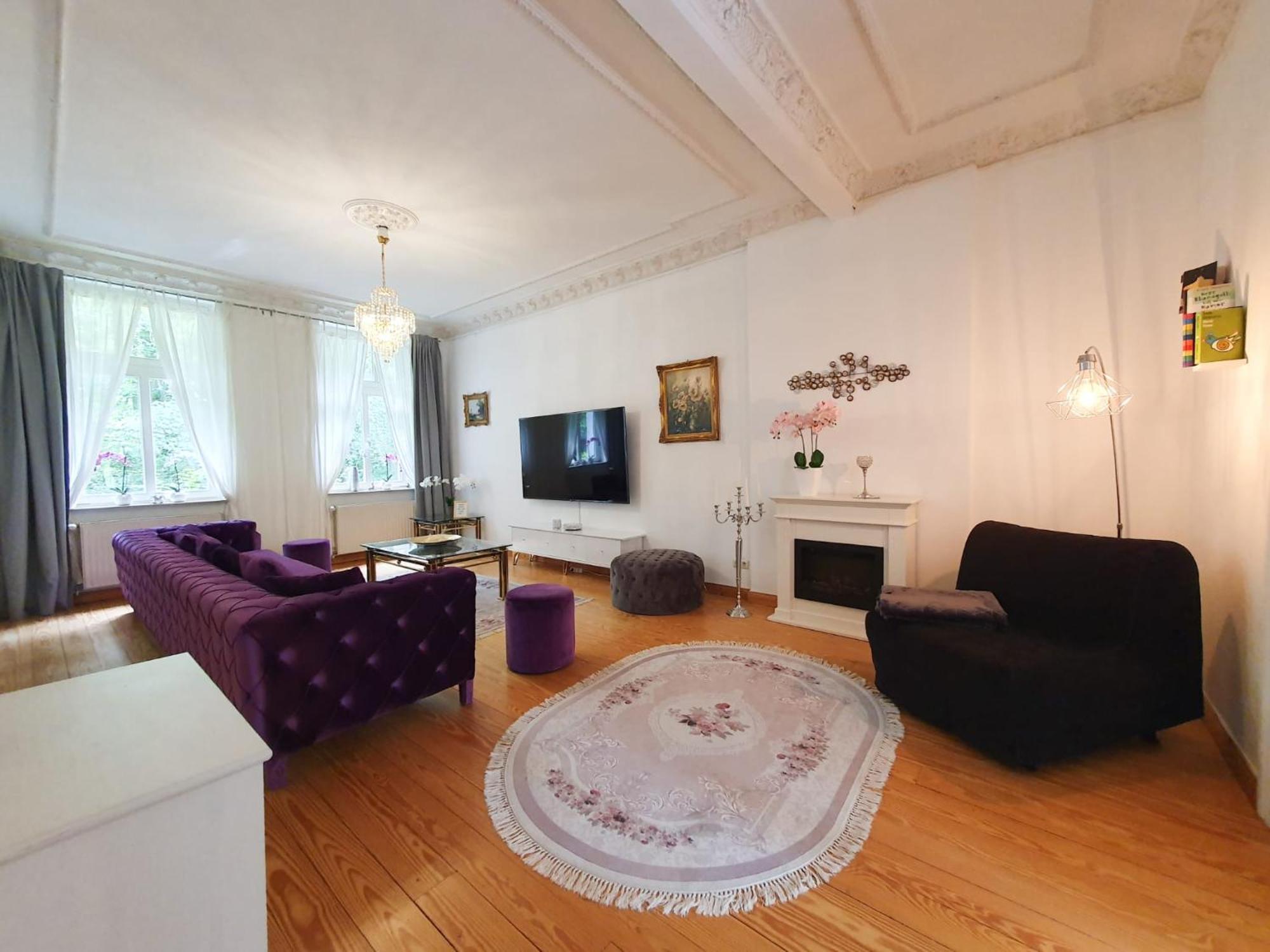 Ferienhaus Deutsche Ostseevilla - Grosse Mit Sauna, Spielplatz, Pkw-stellplaetze, Grosser Garten