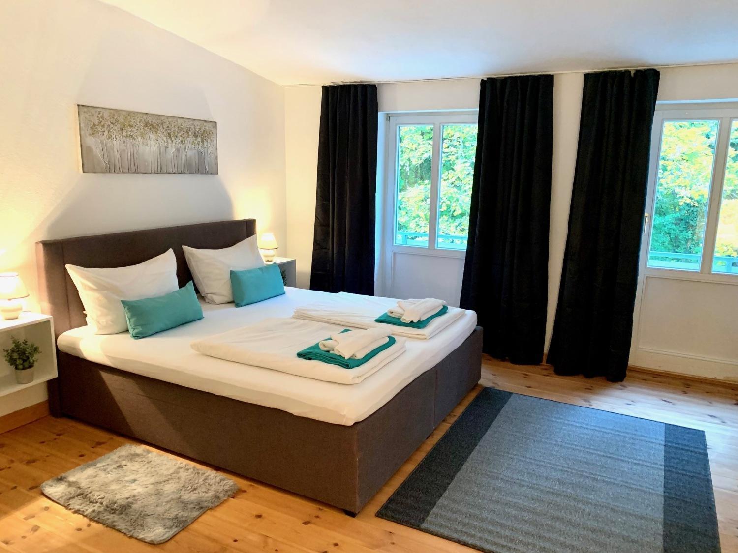 Deutsche Ostseevilla - Grosse Mit Sauna, Spielplatz, Pkw-stellplaetze, Grosser Garten Ferienhaus Rostock