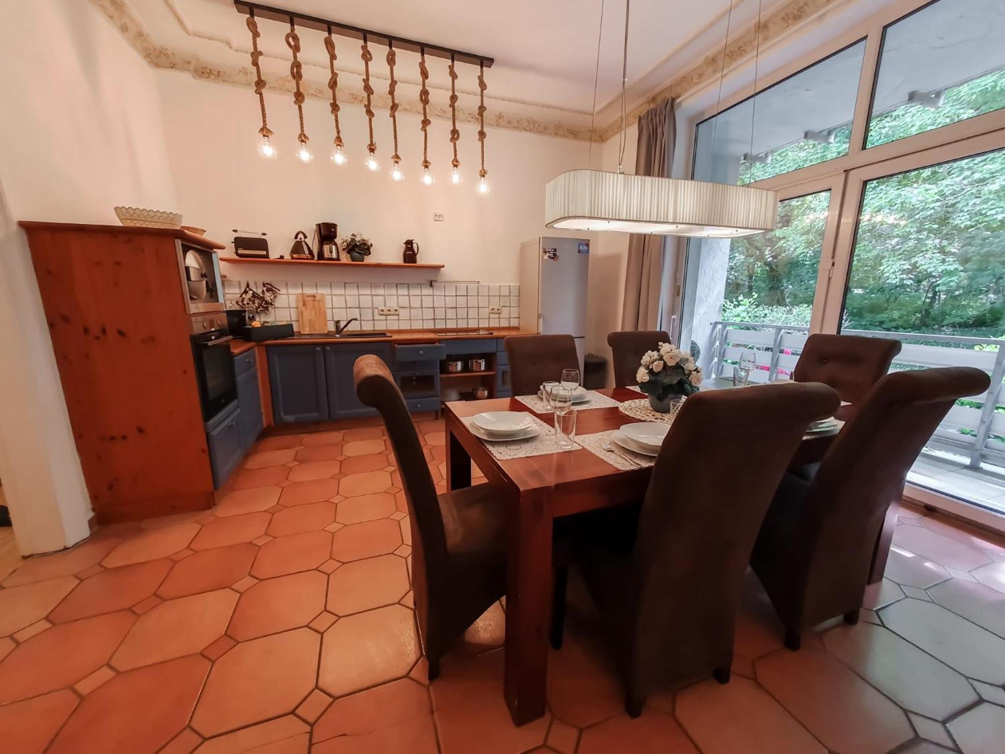 Deutsche Ostseevilla - Grosse Mit Sauna, Spielplatz, Pkw-stellplaetze, Grosser Garten Ferienhaus *